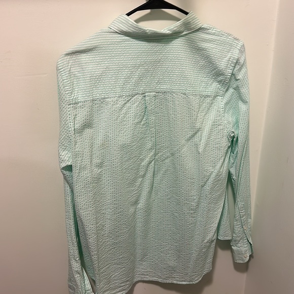 L.L. Bean mint green seersucker button down, women’s size medium - Picture 2 of 4